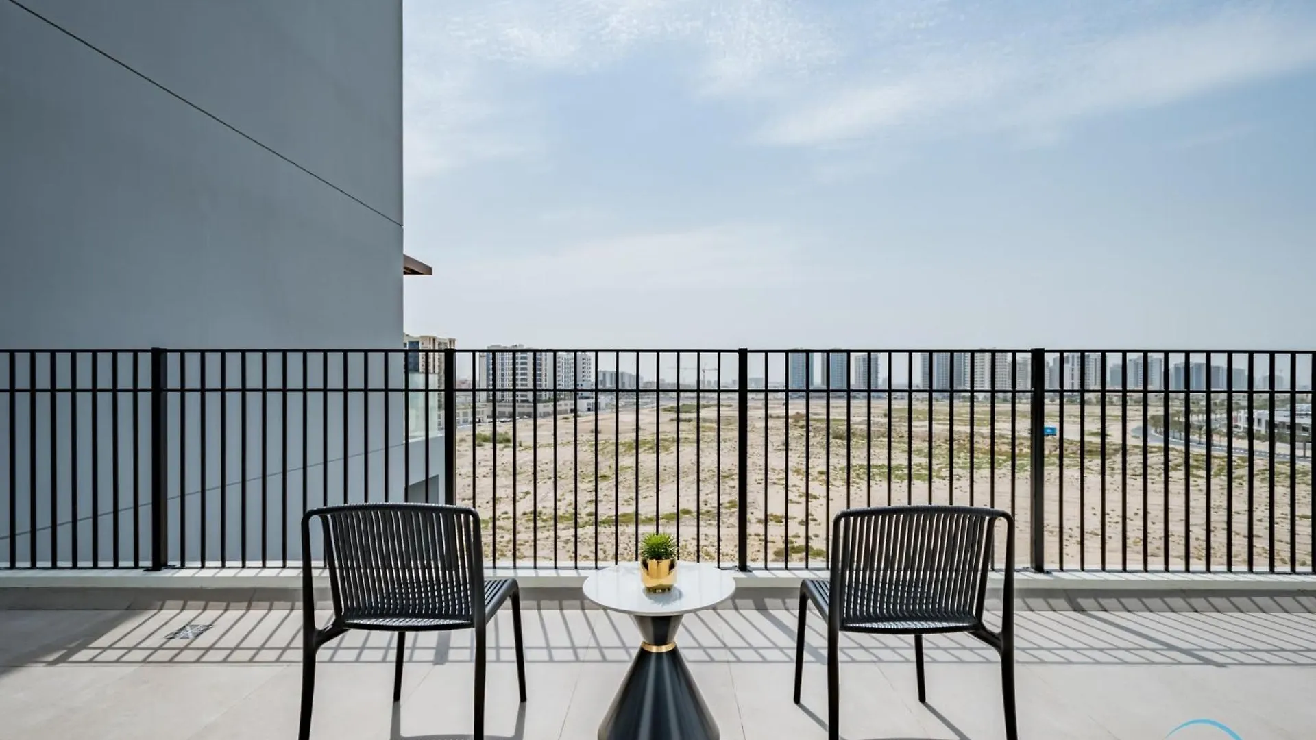 Captivating 1Br Apartment In Zazen Gardens, Al Furjan By Deluxe Holiday Homes Dubai